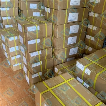 Kunden 4500 stk tilpasset venter på forsendelse til sjøs i Shenzhen havn. Tak...